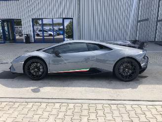Lamborghini Huracan Performante picture 14