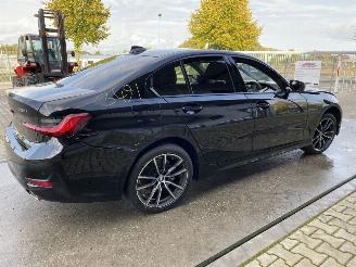 BMW 3-serie 320i G20 picture 6