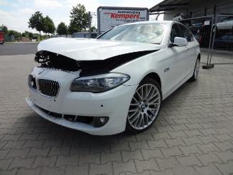 BMW 5-serie 5 serie (F10) 523i picture 8