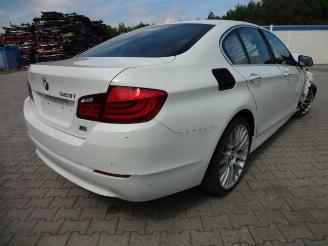 BMW 5-serie 5 serie (F10) 523i picture 6
