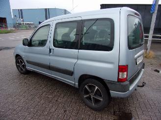 Peugeot Partner/Ranch Combispace MPV 1.6 HDI 75 (DV6BTED4(9HW)) [55kW] 5 BAK picture 5
