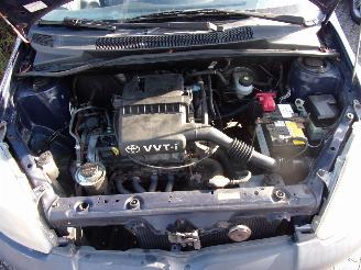 Toyota Yaris (P1) Hatchback 1.0 16V VVT-i (1SZFE) [50kW] picture 5