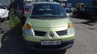 Uttjänta bilar auto Renault Modus (JP) MPV 1.6 16V (K4M-794(Euro 4)) [65kW] 5BAK 2004/1