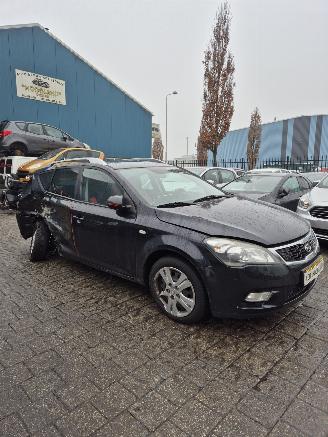 Kia Cee d Sporty Wagon (EDF) Combi 1.6 CVVT 16V (G4FC4) [93kW] [125PK] picture 3