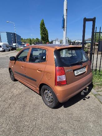 Kia Picanto (BA) Hatchback 1.0 12V (G4HE) [45kW] picture 4