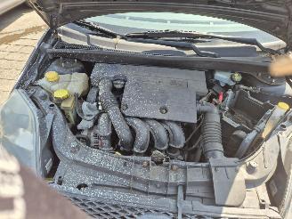 Ford Fiesta 5 (JD/JH) Hatchback 1.6 16V (FYJA(Euro 5)) [74kW] 5-BAK picture 7