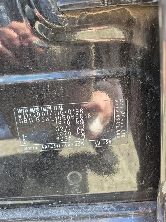 Toyota Avensis Wagon (T25/B1E) Combi 2.2 D-4D 16V D-CAT (2AD-FHV) [130kW] 6-BAK picture 7