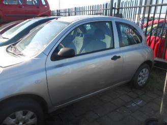 Nissan Micra 1.0 picture 3