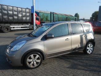 Nissan Note 1.6 TEKNA picture 2