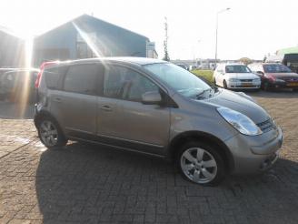 Nissan Note 1.6 TEKNA picture 3