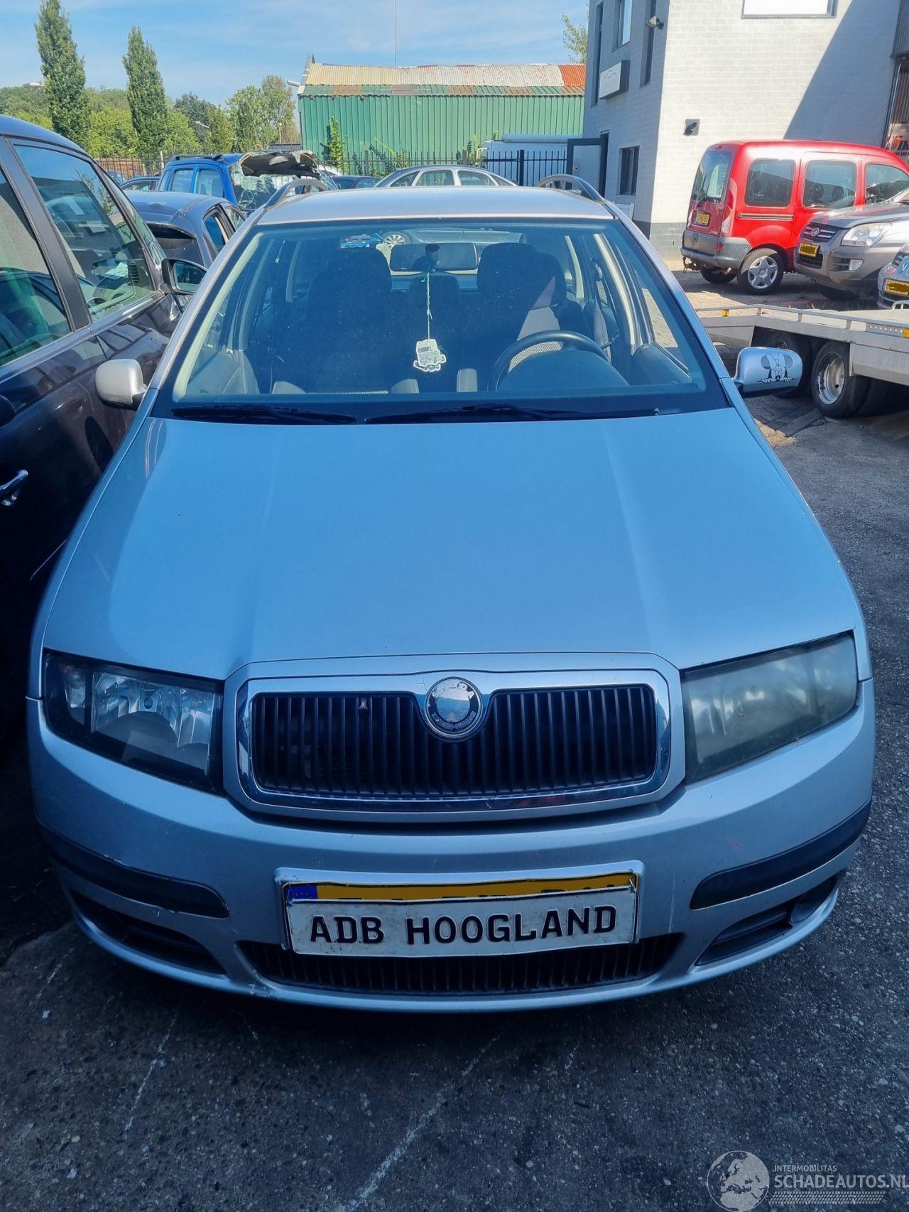 Skoda Fabia (6Y5) Combi 5-drs 1.4i 16V (AUA) [55kW]
