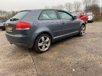 Audi A3 (8P1) Hatchback 3-drs 2.0 16V FSI (AXW) [110kW] picture 4