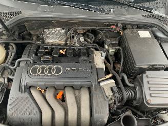 Audi A3 (8P1) Hatchback 3-drs 2.0 16V FSI (AXW) [110kW] picture 3