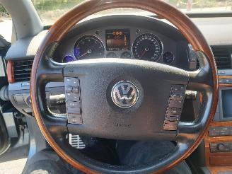 Volkswagen Phaeton (3D) Sedan 3.2 V6 30V (AYT) picture 11