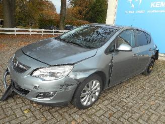 Opel Astra Astra J (PC6/PD6/PE6/PF6) Hatchback 5-drs 1.4 Turbo 16V (A14NET(Euro 5=
)) [88kW]  (10-2010/10-2015) picture 8