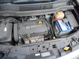 Opel Zafira Zafira (M75) MPV 1.8 16V Ecotec (A18XER(Euro 5)) [103kW]  (07-2005/04-=
2015) picture 11