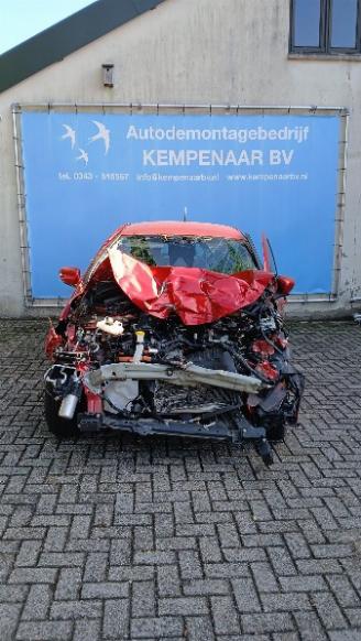 Unfallwagen Renault Zoé Zoé (AG) Hatchback 5-drs R135 (5AQ-605) [100kW]  (09-2019/03-2024) 2020