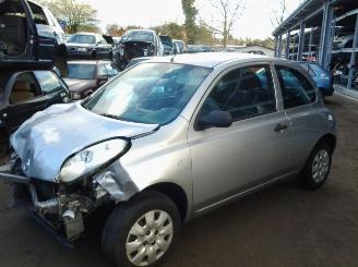 Nissan Micra 1.0 16V picture 2