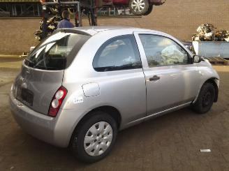Nissan Micra 1.0 16V picture 4