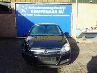 Opel Astra hatchback 5 drs 1.6 16V Twinport picture 1