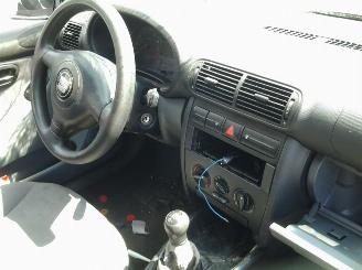 Seat Leon Hatchback 1.6 16V picture 7