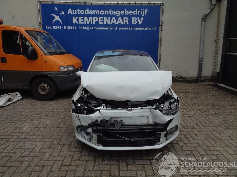 Volkswagen Polo Polo (6R) Hatchback 1.2 TSI 16V BlueMotion Technology (CJZC(Euro 6)) [=
66kW]  (02-2014/...)