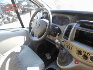 Opel Vivaro Vivaro, Bus, 2000 / 2014 2.5 DTI 16V picture 10