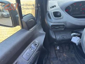 Peugeot Partner Partner (EF/EU), Van, 2018 1.6 BlueHDi 100 picture 17