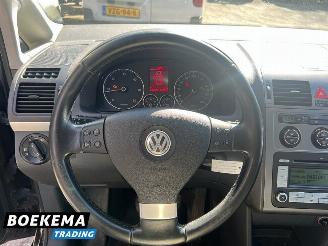 Volkswagen Touran 2.0 TDI 170PK Highline Stoelverw. Cruise Climate picture 14