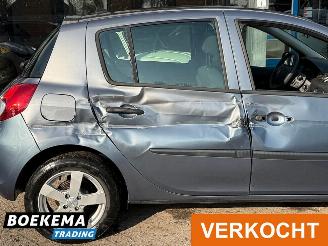 Renault Clio 1.2 TCe Special Line Navigatie Airco picture 5