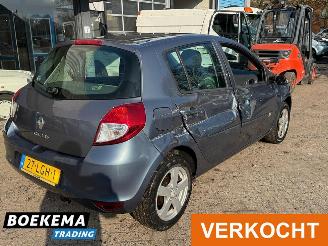 Renault Clio 1.2 TCe Special Line Navigatie Airco picture 2