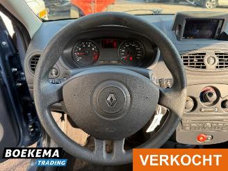 Renault Clio 1.2 TCe Special Line Navigatie Airco picture 19