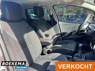 Renault Clio Estate 1.5 dCi ECO Authentique R-Link Navigatie Airco Cruise picture 13
