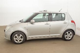 Suzuki Swift 1.3 Shogun picture 33