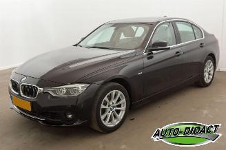 Damaged car BMW 3-serie 318i Automaat KOPPAKKING DEFECT Navi Clima Leder Corporate Lease High Executive 2018/2