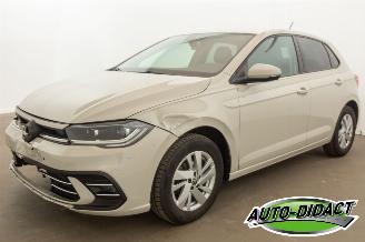 Voiture accidenté Volkswagen Polo 1.0 TSI Digi Dash Camera Clima Highline 2022/3