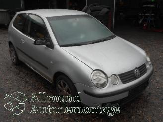 Volkswagen Polo Polo (9N1/2/3) Hatchback 1.2 12V (AZQ) [47kW]  (10-2001/07-2007) picture 2