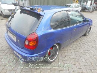 Toyota Corolla Corolla (E11) Hatchback 1.6 16V (4AFE) [81kW]  (04-1997/02-2000) picture 3
