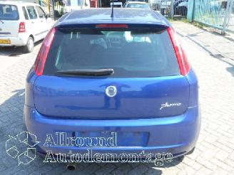 Fiat Punto Grande Punto (199) Hatchback 1.4 16V (199.A.6000) [70kW]  (10-2005/08-=
2011) picture 8