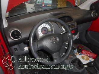 Toyota Aygo Aygo (B10) Hatchback 1.0 12V VVT-i (1KR-FE) [50kW]  (07-2005/06-2014) picture 10