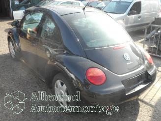 Volkswagen New-beetle New Beetle (9C1/9G1) Hatchback 3-drs 2.0 (AEG) [85kW]  (01-1998/09-201=
0) picture 4