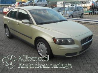 Volvo S-40 S40 (MS) 2.4 20V (B5244S5(Euro 4)) [103kW]  (01-2004/07-2010) picture 2