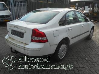 Volvo S-40 S40 (MS) 1.6 D 16V (D4164T) [81kW]  (01-2005/12-2012) picture 3