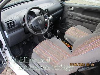 Volkswagen Fox Fox (5Z) Hatchback 1.2 (BMD) [40kW]  (04-2005/07-2011) picture 9