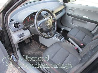 Mazda 2 2 (NB/NC/ND/NE) Hatchback 1.4 16V (FXJA) [58kW]  (04-2003/06-2007) picture 9