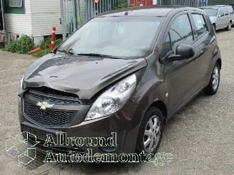 uszkodzony samochody osobowe Chevrolet Spark Spark (M300) Hatchback 1.0 16V Bifuel (LMT) [48kW]  (07-2010/12-2015) 2012