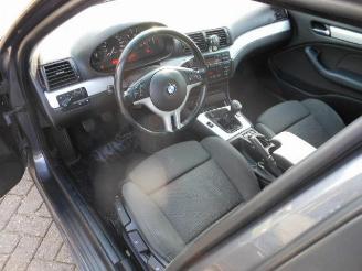BMW 3-serie 318i touring picture 9