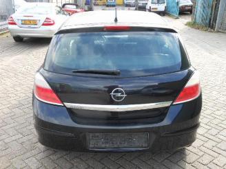 Opel Astra 1.4 16v picture 6