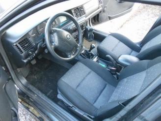 Opel Vectra x20xev picture 9