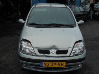 Renault Scenic 1.6 16V picture 7